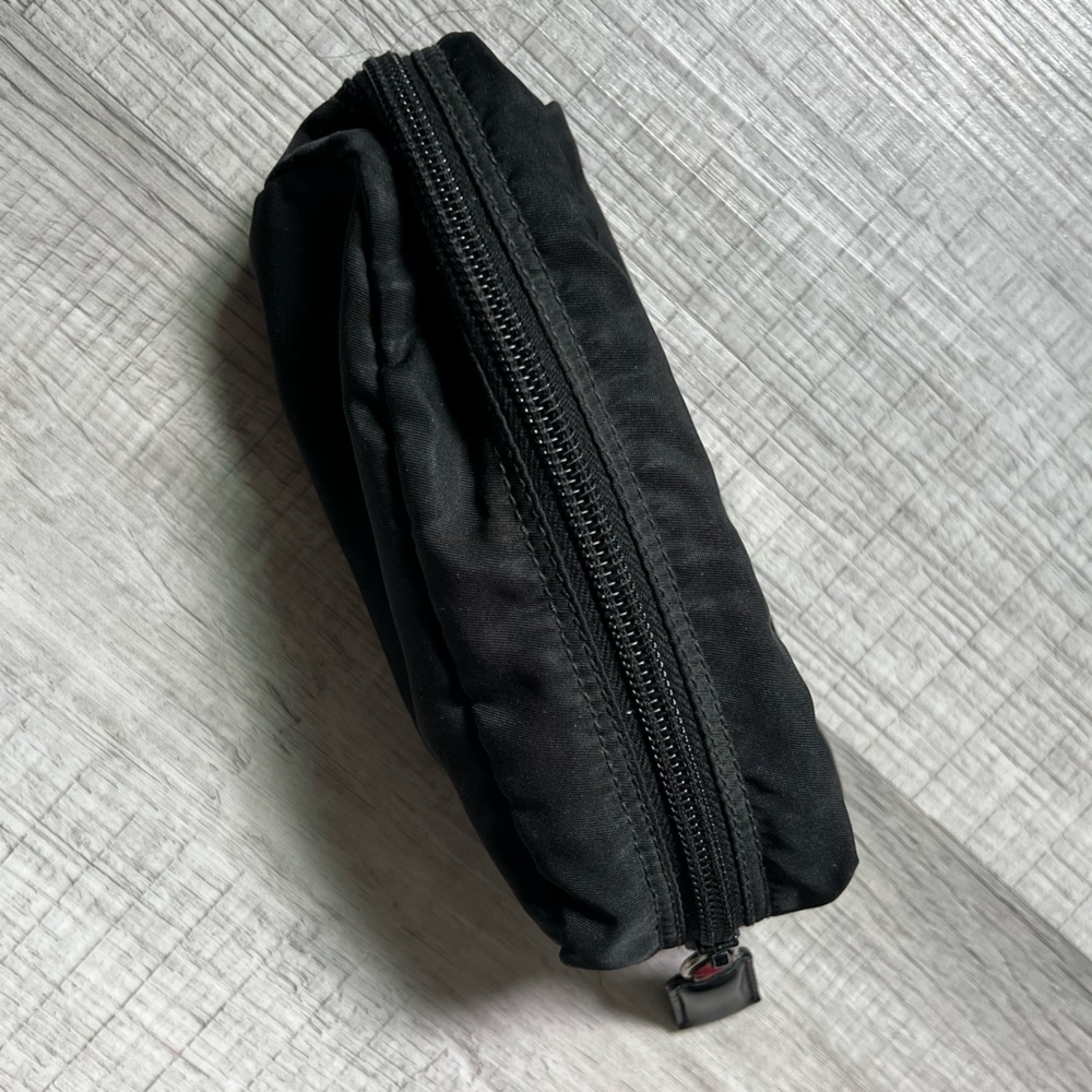 PRADA VELA MINI BLACK RE-NYLON BEAUTY TECH CASE ZIP BAG - Picture 6 of 16